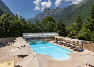 Chateau de Rochetaillée campsite