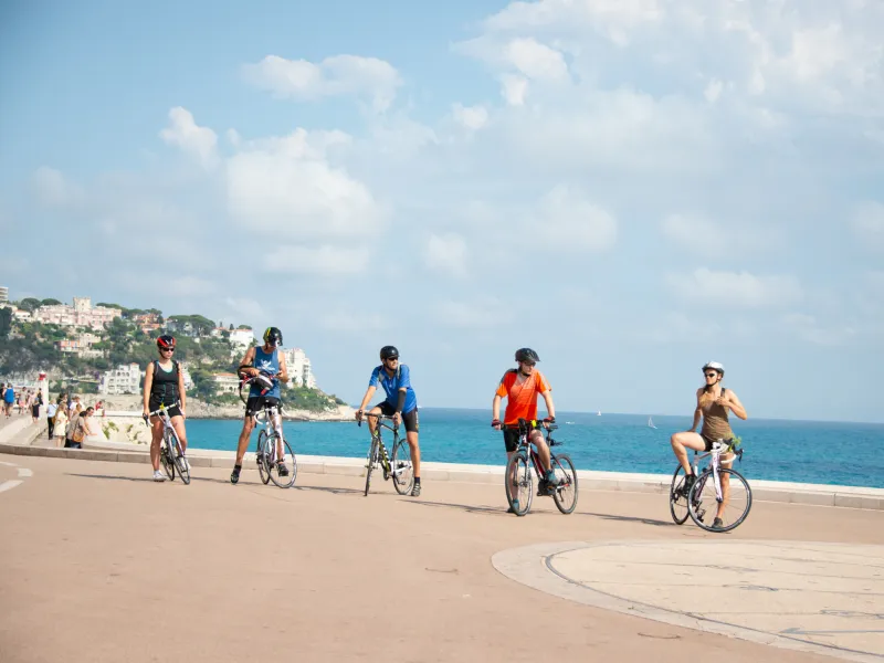 Ankunft der Route des Grandes Alpes in Nizza