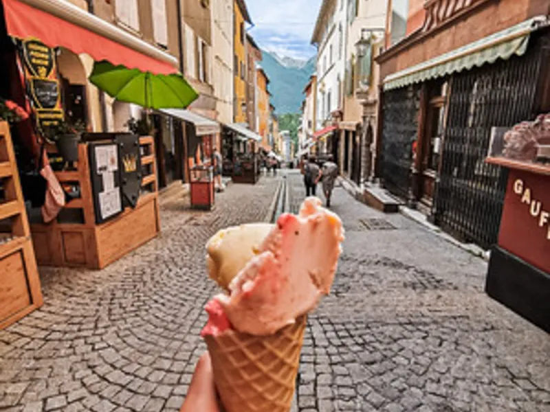 Pause und Besuch in Briançon