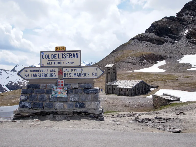 Am Col de l'Iseran und der Kapelle Notre-Dame-de-Toute-Prudence