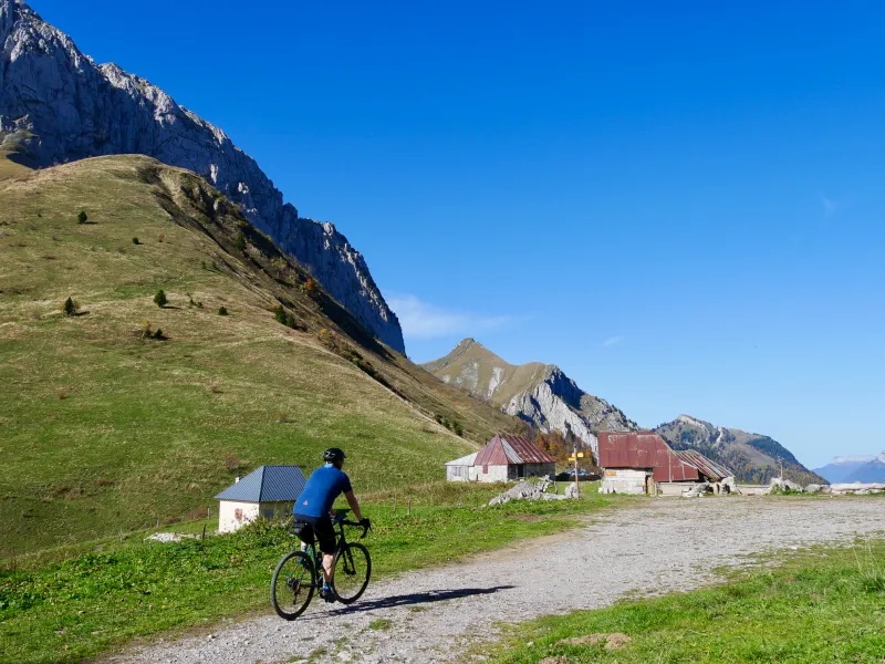 Col des Aravis in Gravel