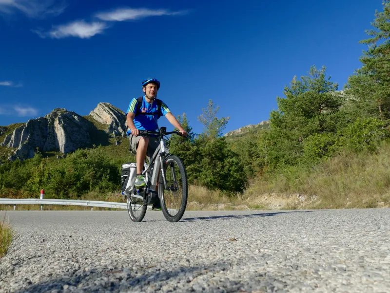 Den Col de Saint-Barnabé hinauf nach Demandolx