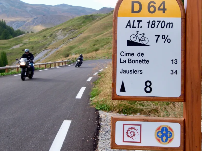 Der Südhang des Col de la Bonette