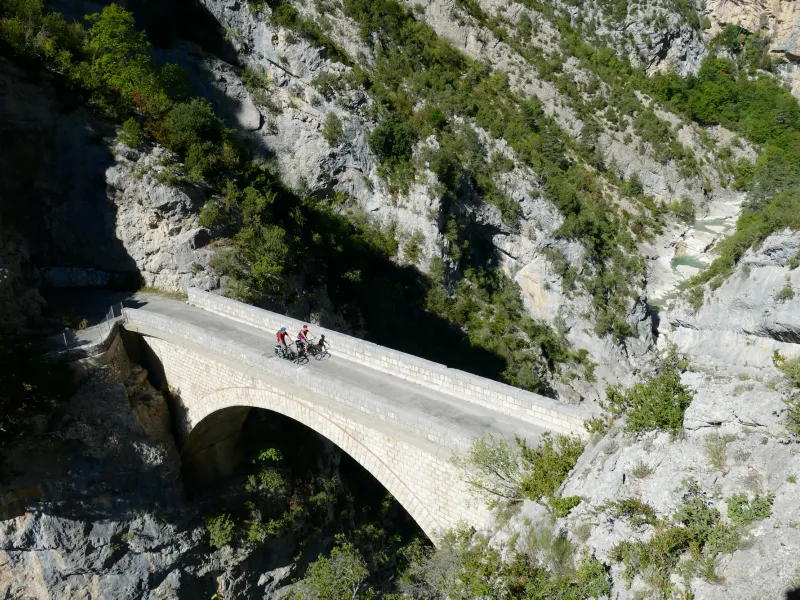 Brücke über die Clue d'Aiglun