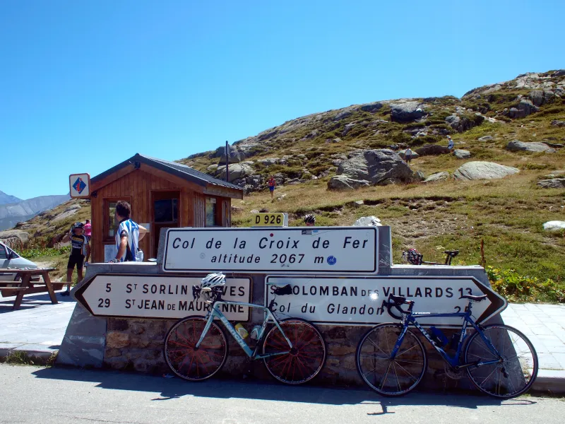 Gipfel des Col de la Croix de Fer