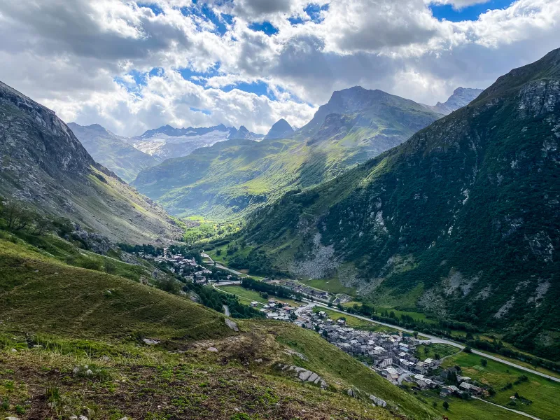 Blick auf Bonneval-sur-Arc von der Südseite des Col de l'Iseran in Haute-Maurienne - Vanoise