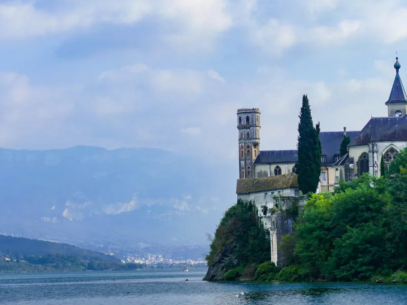 Abtei von hautecombe - lac du bourget