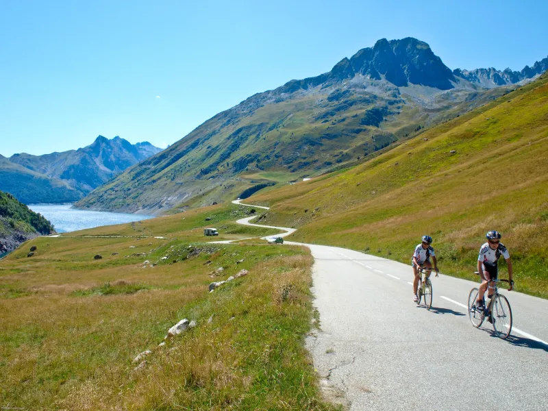 Auf der Straße am Südhang des Col de la Croix de Fer