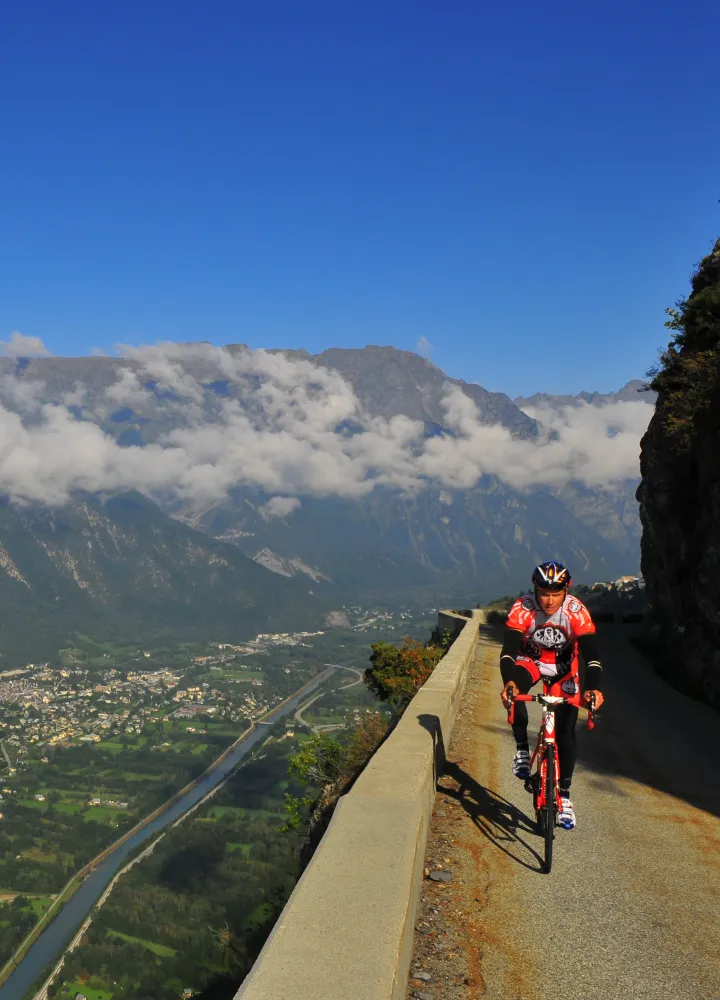 Route de la roche bourg d'oisans