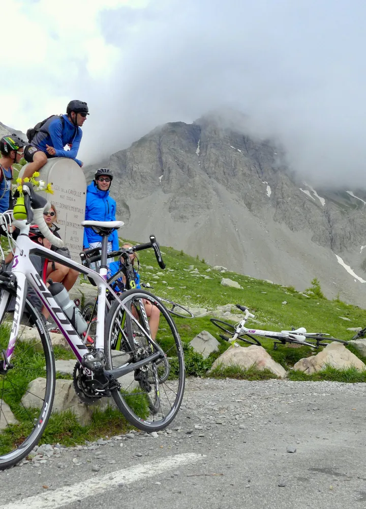 Feierlichkeiten zum Überqueren des Col de la Cayolle