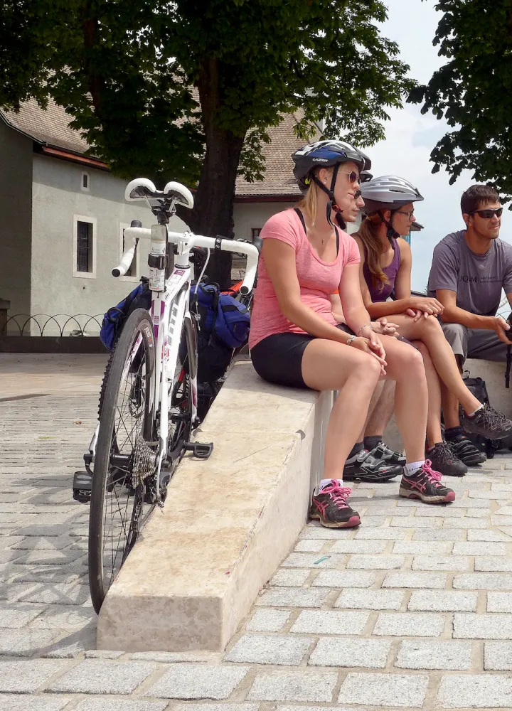 Startgruppe von Route des Grandes Alpes mit dem Fahrrad