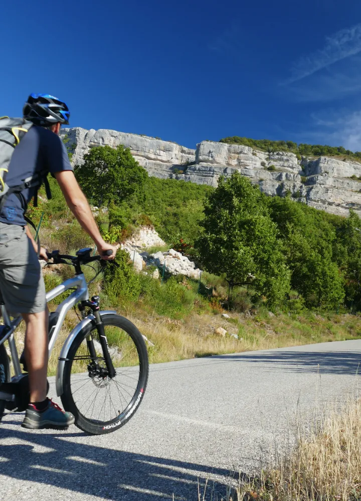 Mit dem Fahrrad auf der Route der geschriebenen Steine