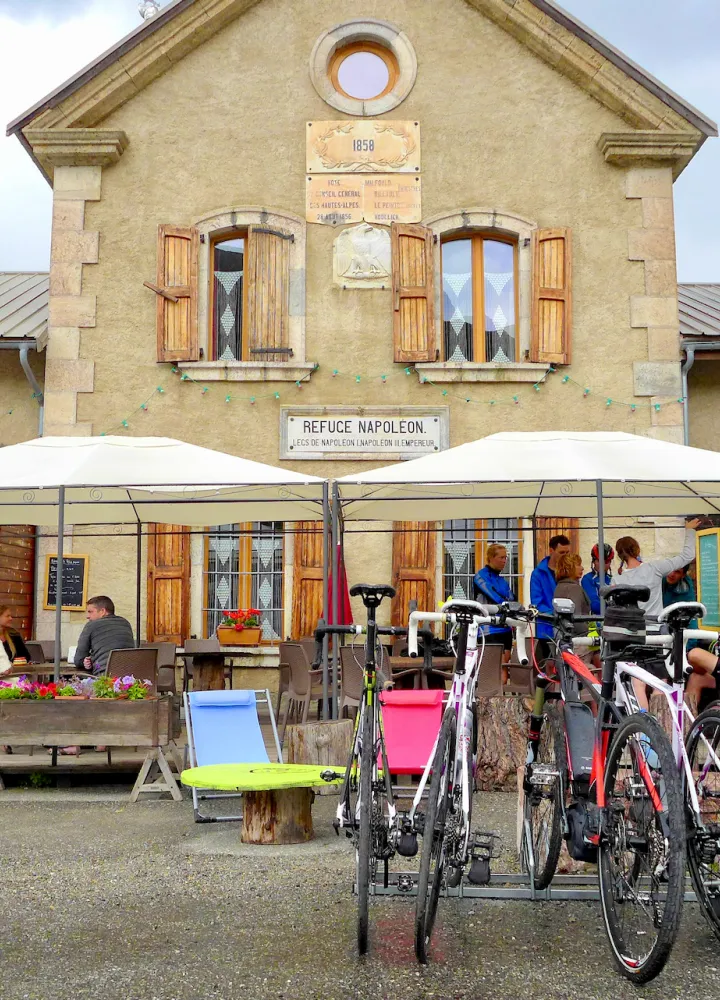 Das Refuge Napoléon nahe dem Gipfel des Col d'Izoard