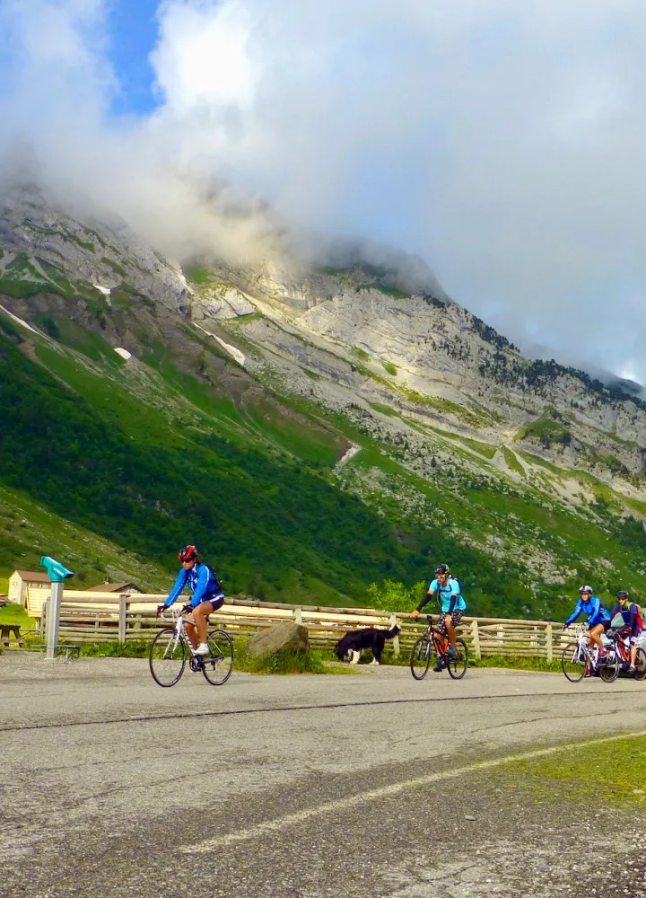 Überquerung des Col des Aravis