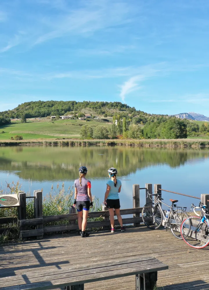 Kontemplative Pause am Lac de Mison