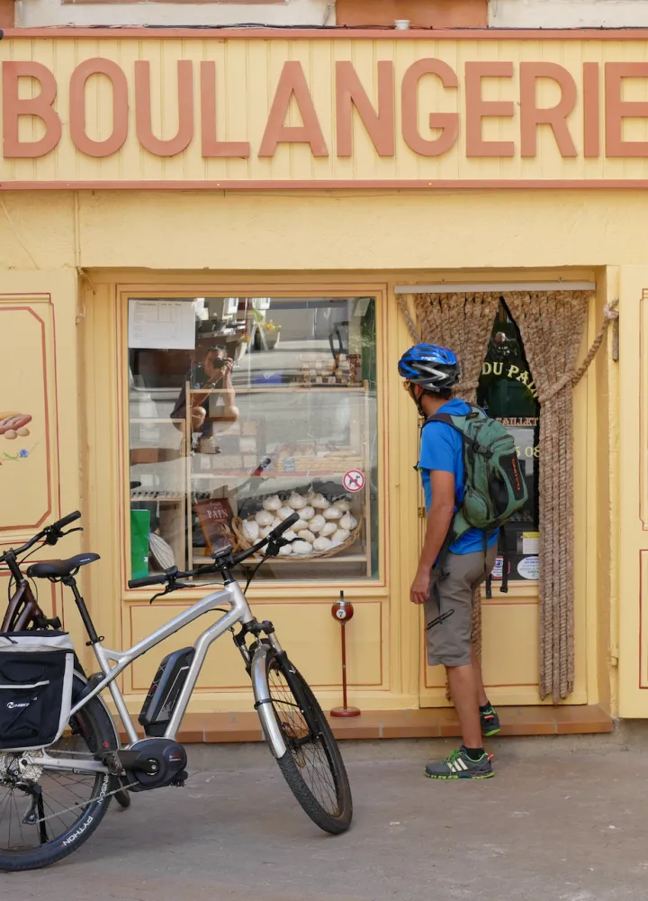 Eine Bäckerei, um sich am Mittag zu verpflegen