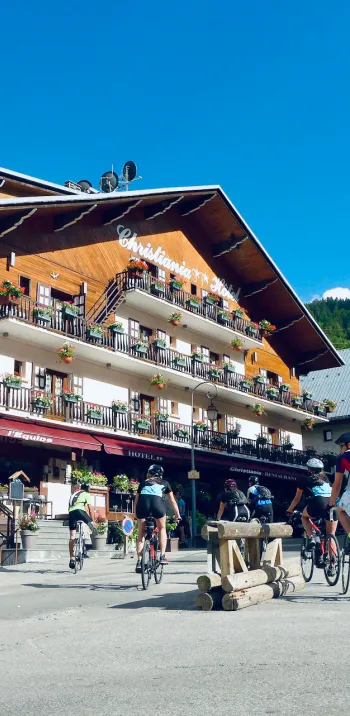 Ankunft im Hotel in Valloire