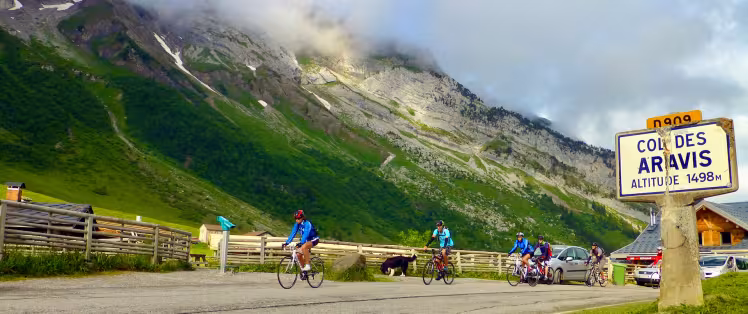 Überquerung des Col des Aravis