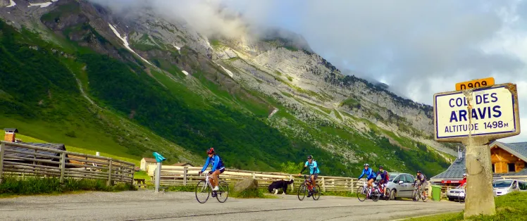 Überquerung des Col des Aravis