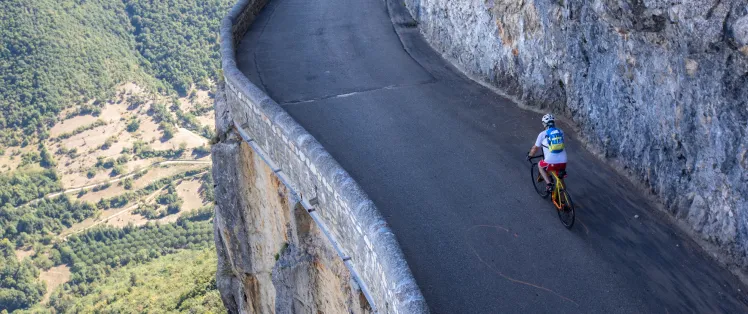 schwindelerregende Straße von Combe Laval Lionel Pascale ADT Drome.jpeg