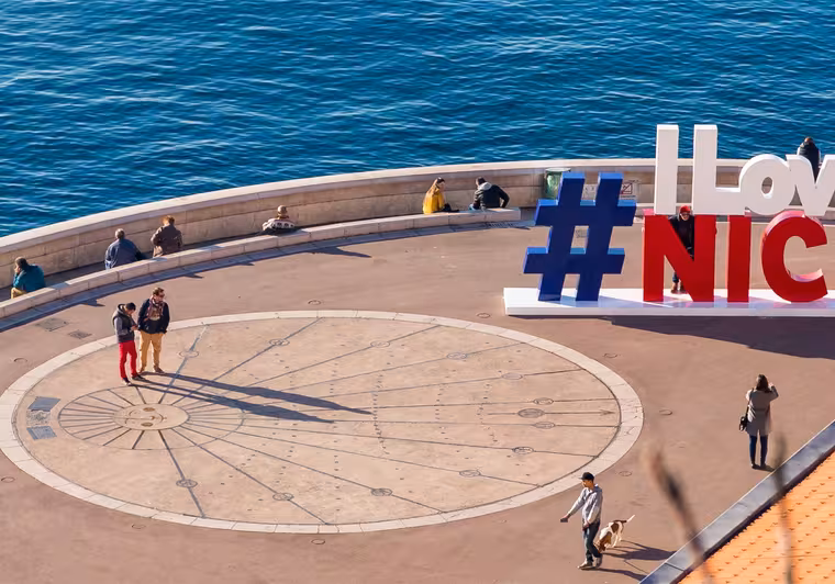 Esplanade de Nice vor dem Meer