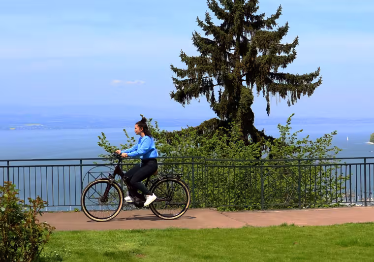 Radfahren entlang des Genfer Sees