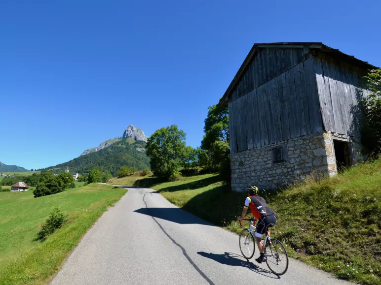 Variante Nr. 1: Le Grand-Bornand - Annecy - Lescheraines - Albertville - Beaufort-sur-Doron